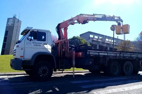 Locação de Caminhão Munck em Curitiba